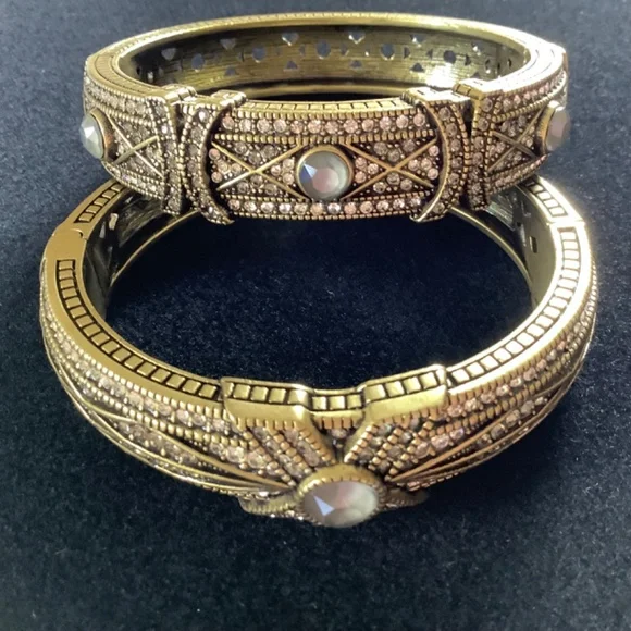 Heidi Daus Conscious Coupling Stackable Bangles Bracelet Set Clear/Hematite M/L - Picture 6 of 12